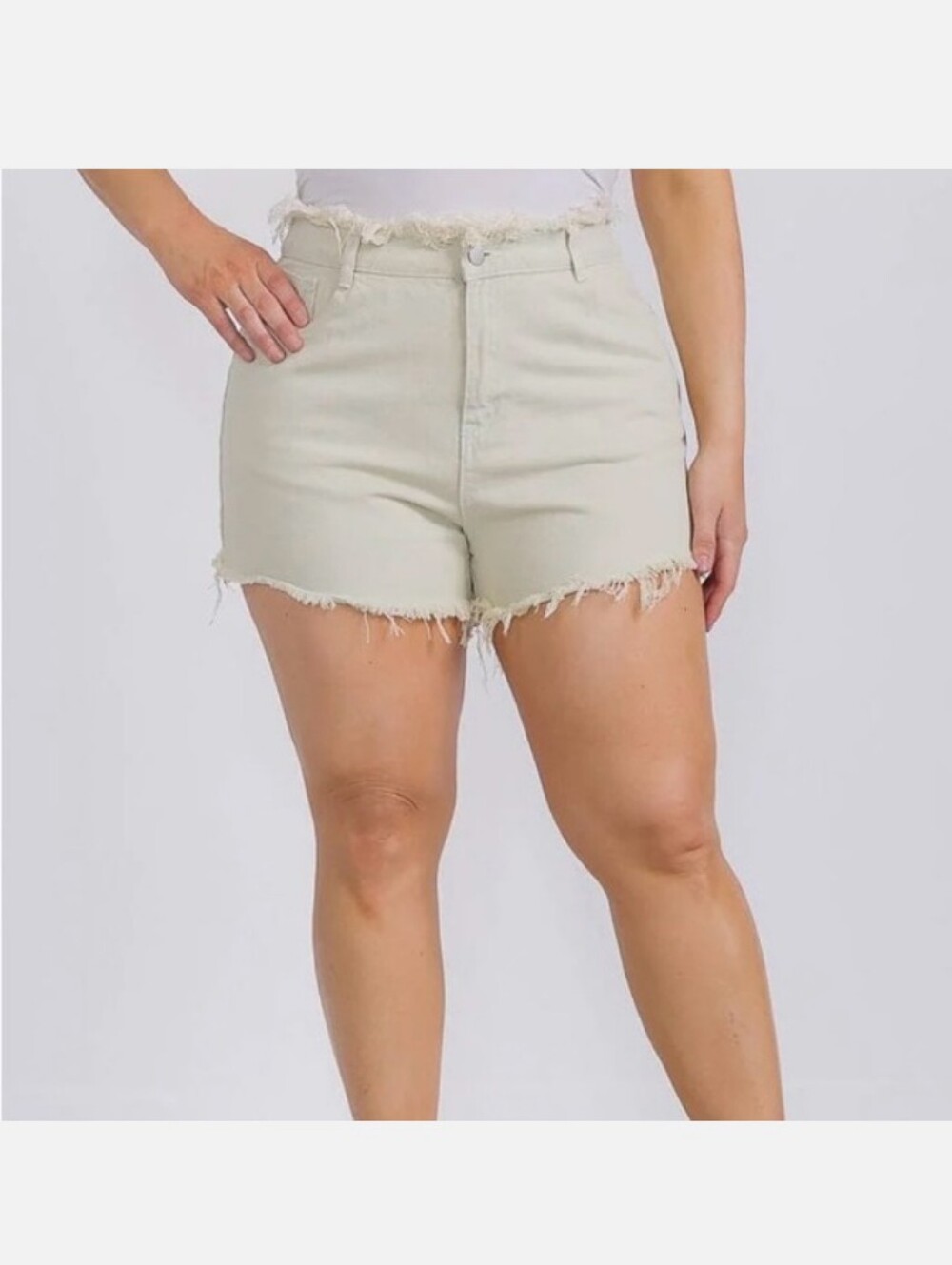 High-Rise Frayed Hem Women's Shorts — Cream